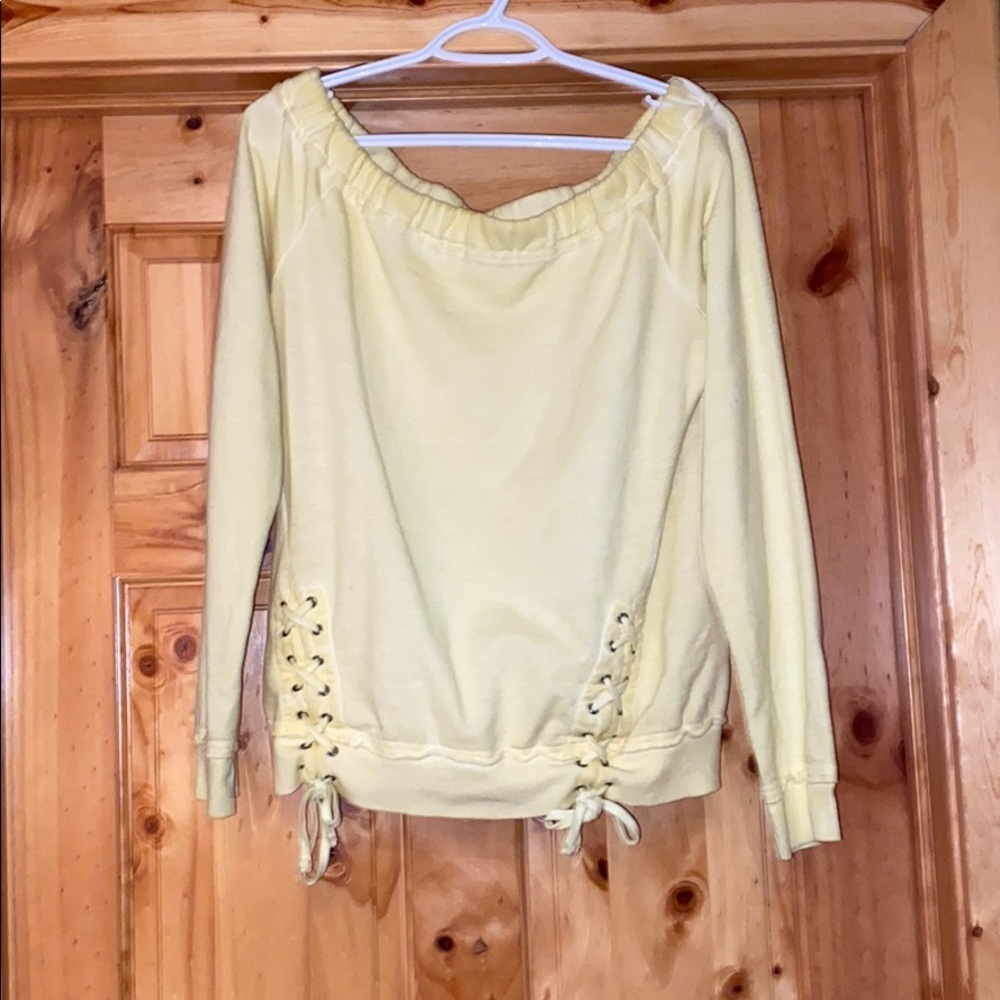 Maurices sweater